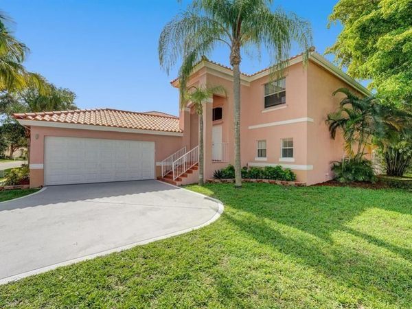 6602 Geneva St, Lake Worth, FL 33467