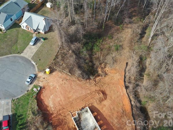 2027 Helen Harper Court, Charlotte, NC 28216