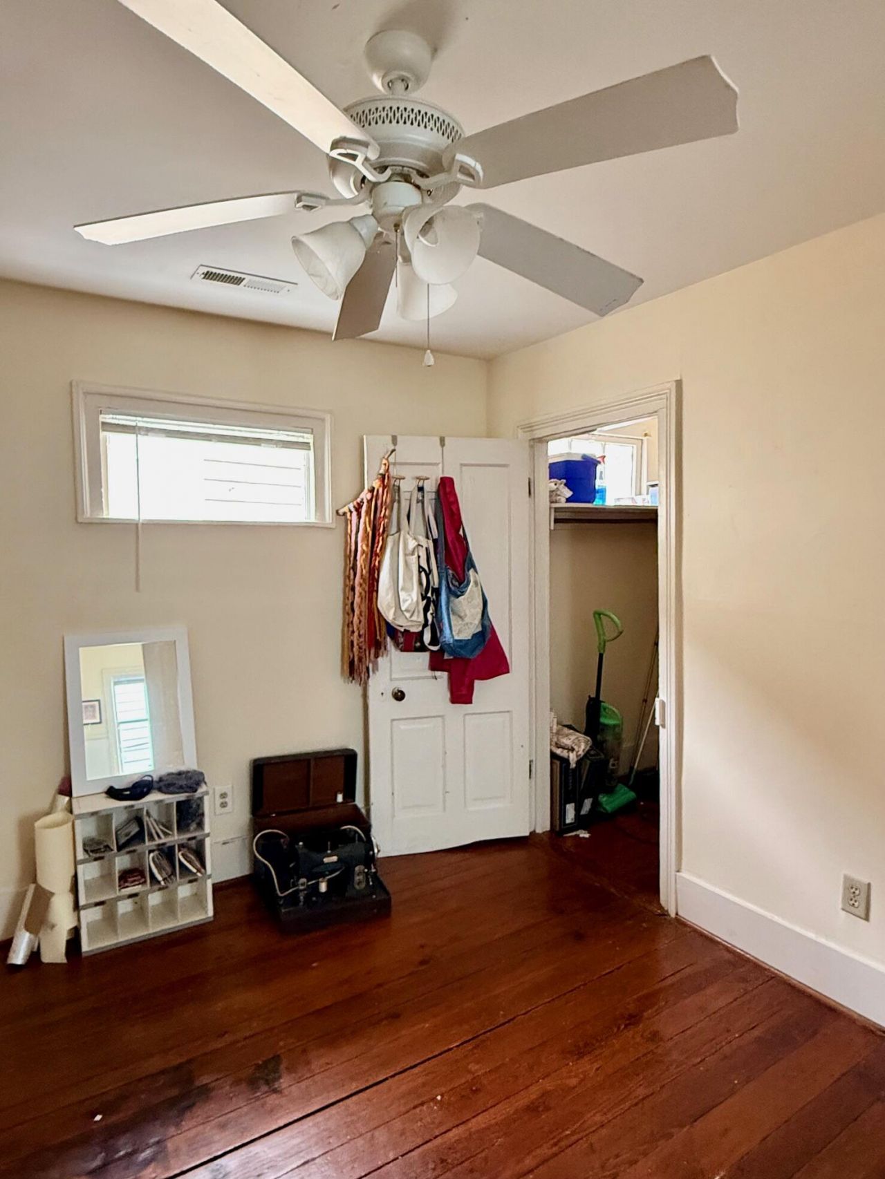 107 Smith Street Photo 16