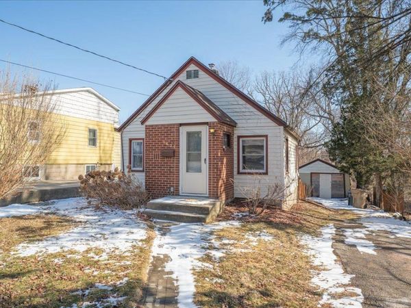 1621 Loftsgordon Avenue, Madison, WI 53704