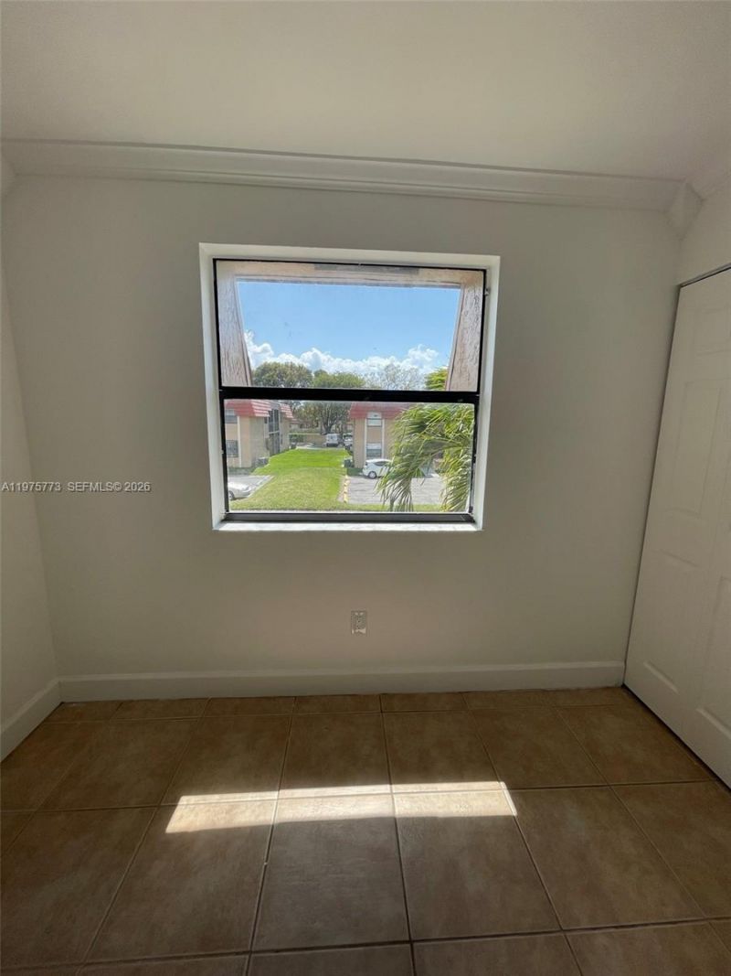14915 SW 104th St, Unit 20-24, Miami, FL 33196 Photo
