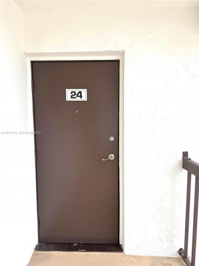 14915 SW 104th St, Unit 20-24, Miami, FL 33196 Photo