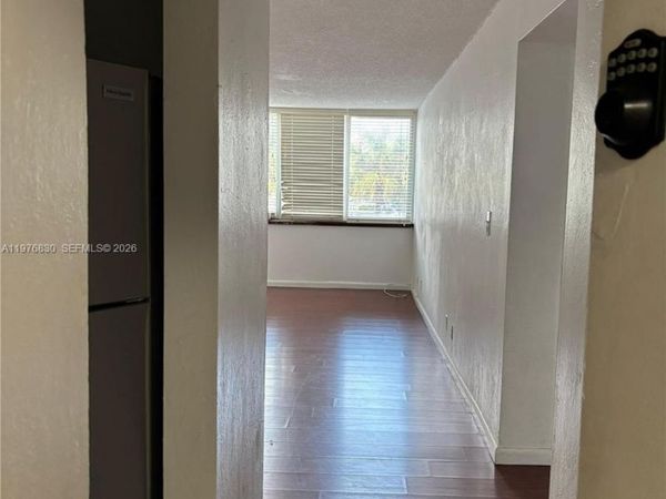 9143 SW 77th Ave , Unit B204, Miami, FL 33156