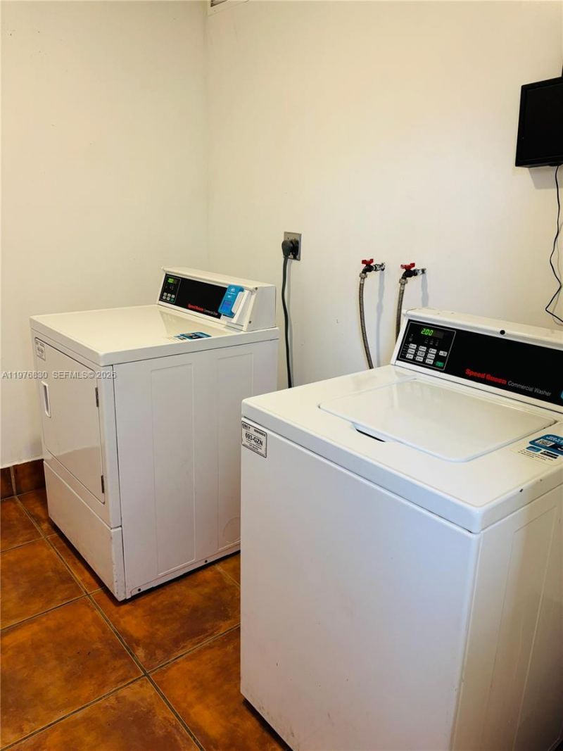 9143 SW 77th Ave , Unit B204, Miami, FL 33156 Photo