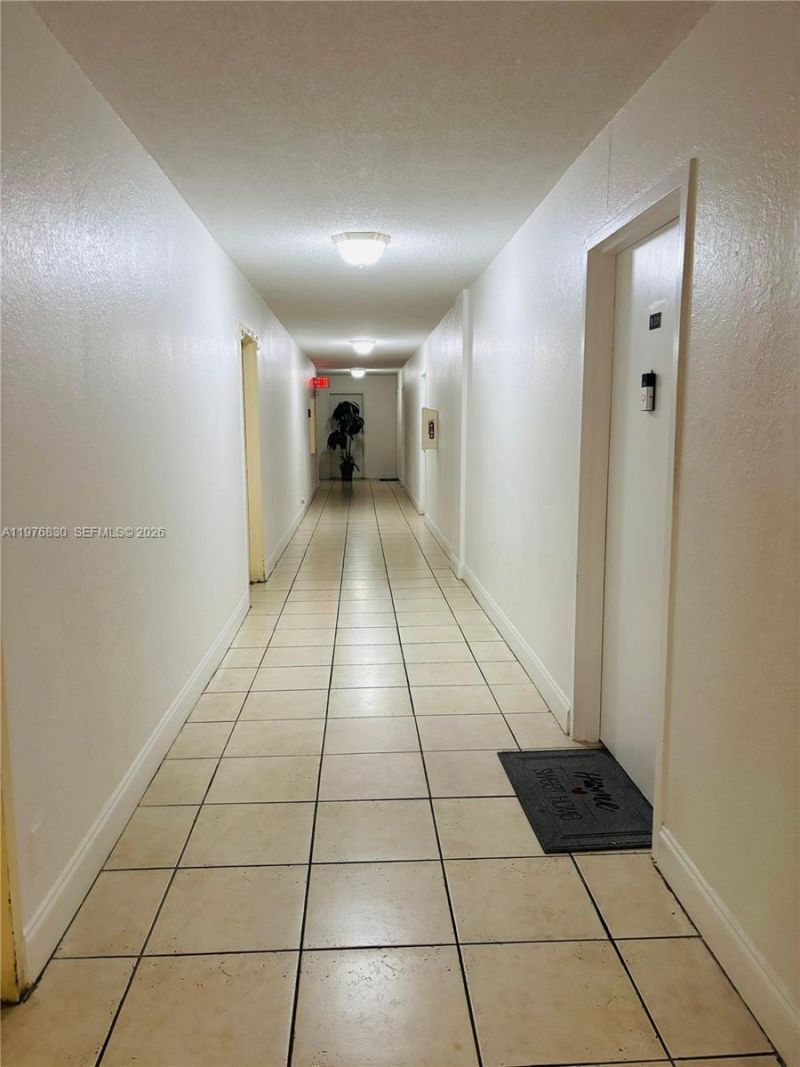 9143 SW 77th Ave , Unit B204, Miami, FL 33156 Photo