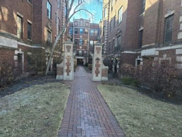 410 Ridge Avenue , Unit 23-2, Evanston, IL 60202