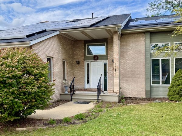 120 W Grandin Road , Morris, IL 60450