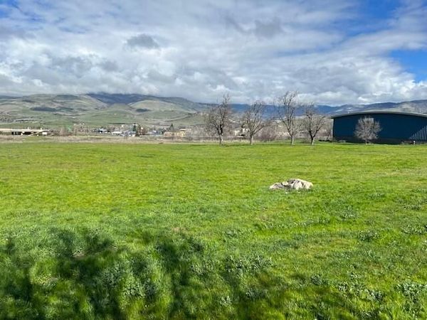 766 E Jefferson Avenue, Ashland, OR 97520