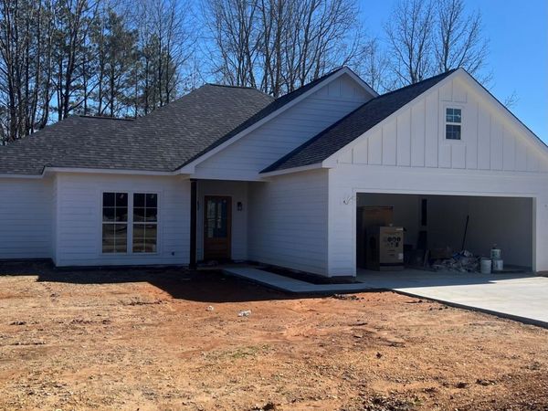 12 Shirley, Mantachie, MS 38855