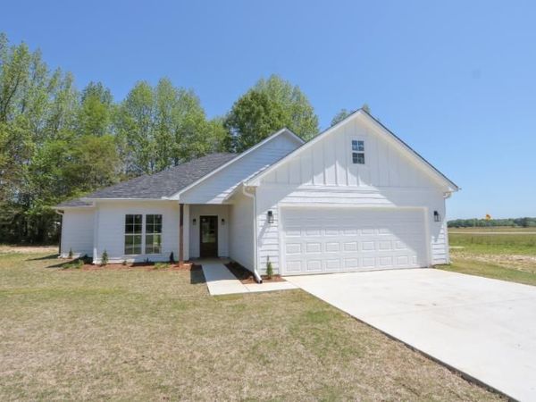 12 Shirley, Mantachie, MS 38855