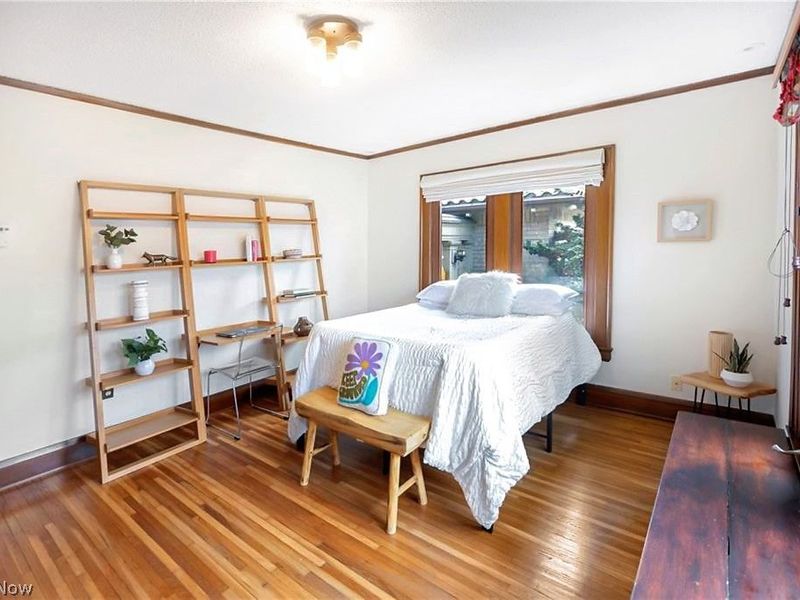 1033 Summit Avenue , Lakewood, OH 44107 Photo 24