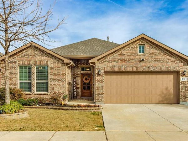 2421 Clay Creek Lane, Fort Worth, TX 76177