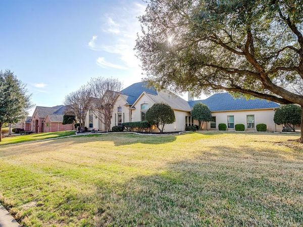 908 Summertree Lane, Southlake, TX 76092