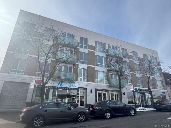 158-15 Union Turnpike , Unit 309N, Fresh Meadows, NY 11366