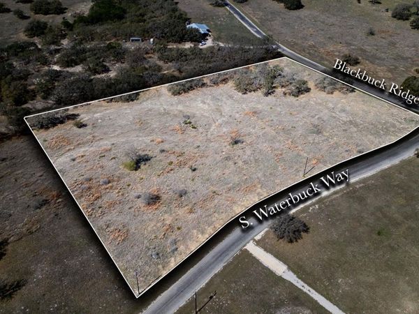 100 S Waterbuck WAY , Lampasas, TX 76550