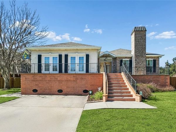 108 JESSICA Drive , Belle Chasse, LA 70037