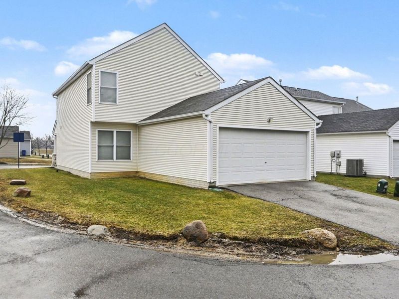 9335 Polaris Green Drive , Columbus, OH 43240 Photo 7