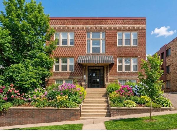 522 Ridgewood Avenue, Unit 9, Minneapolis, MN 55403
