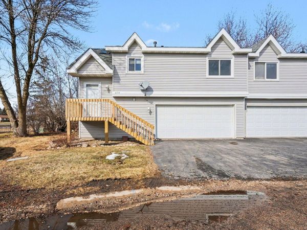8714 Glasgow Lane, Saint Bonifacius, MN 55375