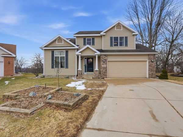 18 Prescott Circle, Madison, WI 53719