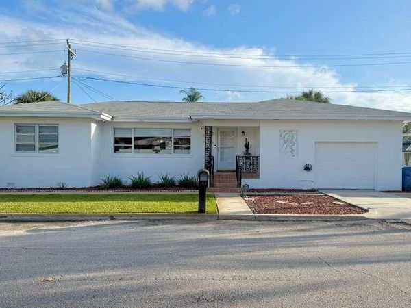 147 E 28th Street E, Riviera Beach, FL 33404