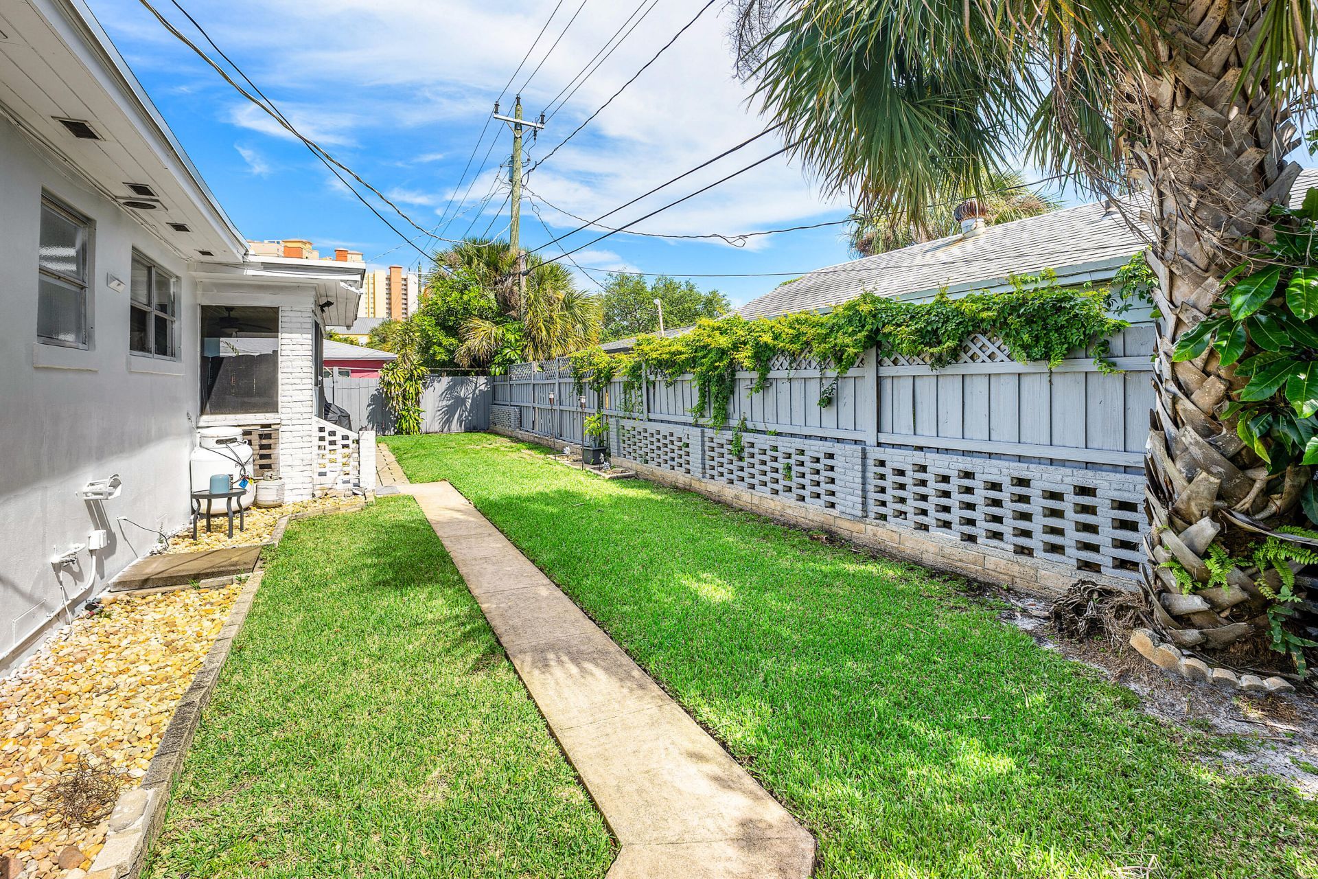 147 E 28th Street E, Riviera Beach, FL 33404 Photo