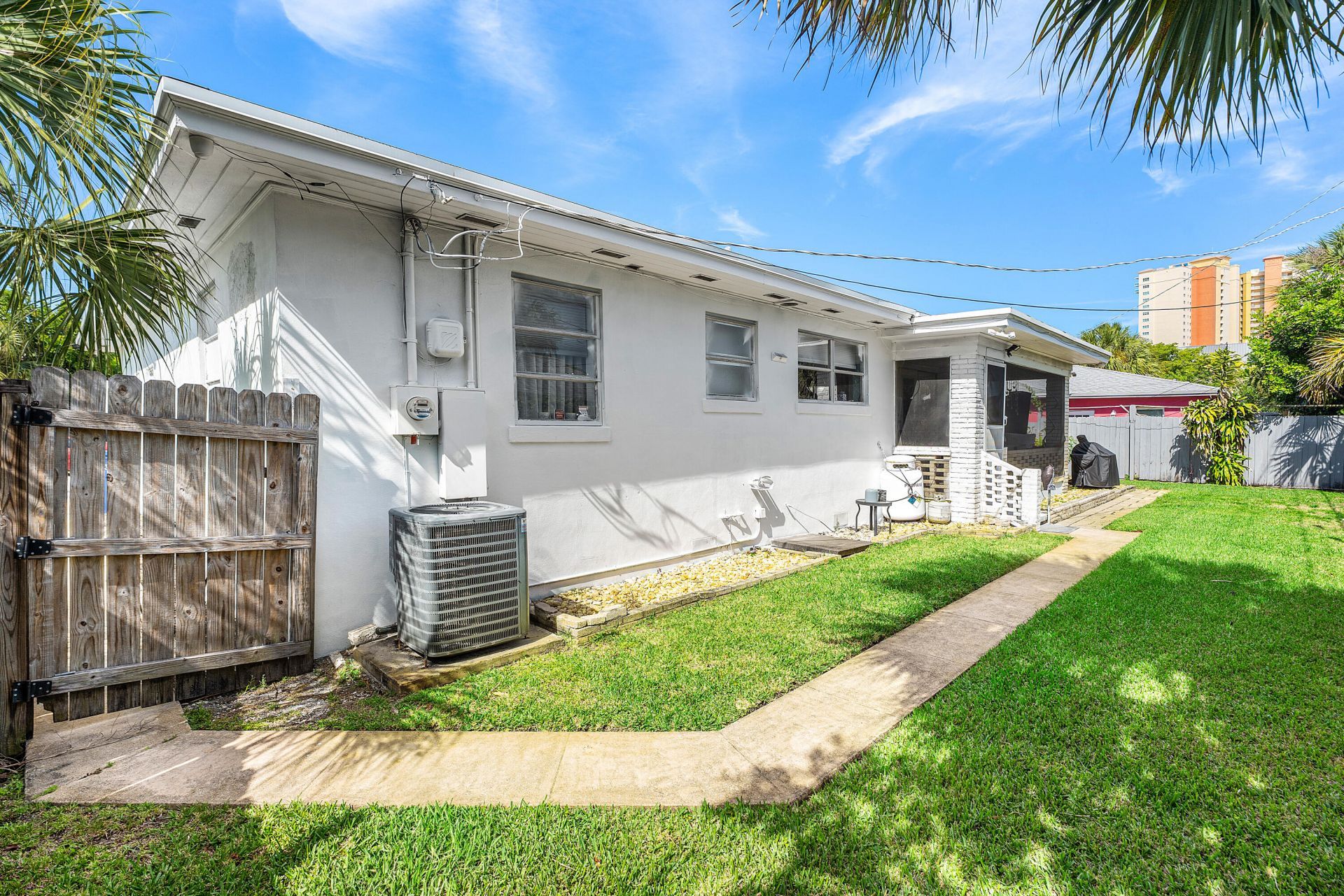 147 E 28th Street E, Riviera Beach, FL 33404 Photo