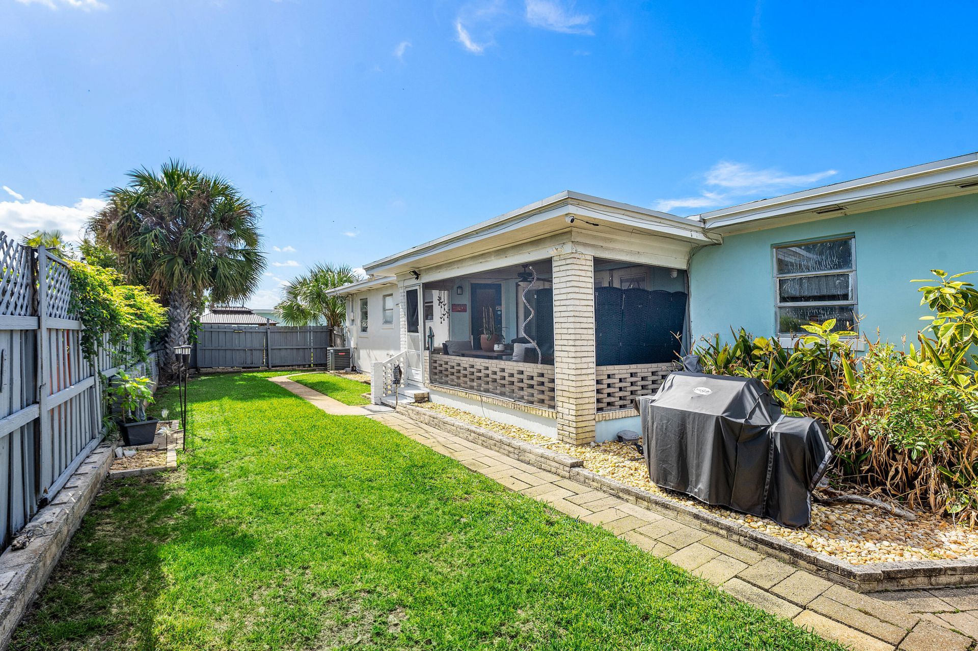 147 E 28th Street E, Riviera Beach, FL 33404 Photo