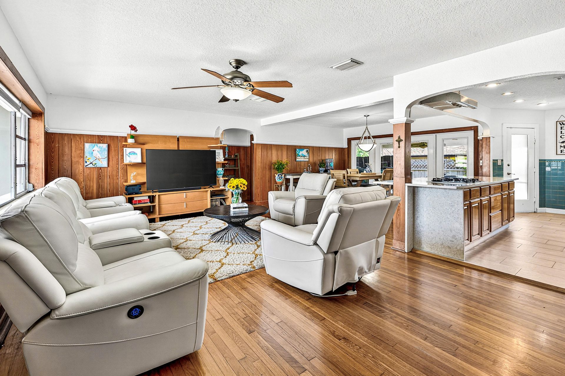 147 E 28th Street E, Riviera Beach, FL 33404 Photo