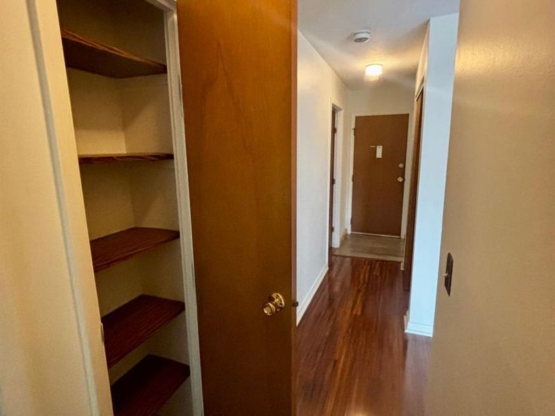 4901 Chalet Drive, Unit 305, Saint Bernard, OH 45217 Photo 12