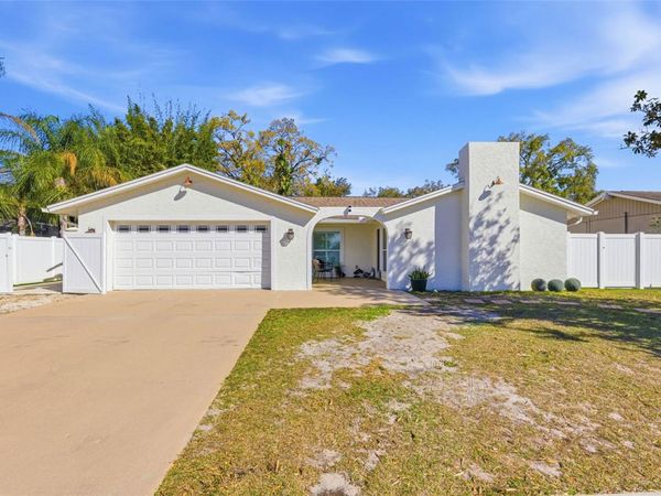 6415 WINDWOOD COURT , TAMPA, FL 33634