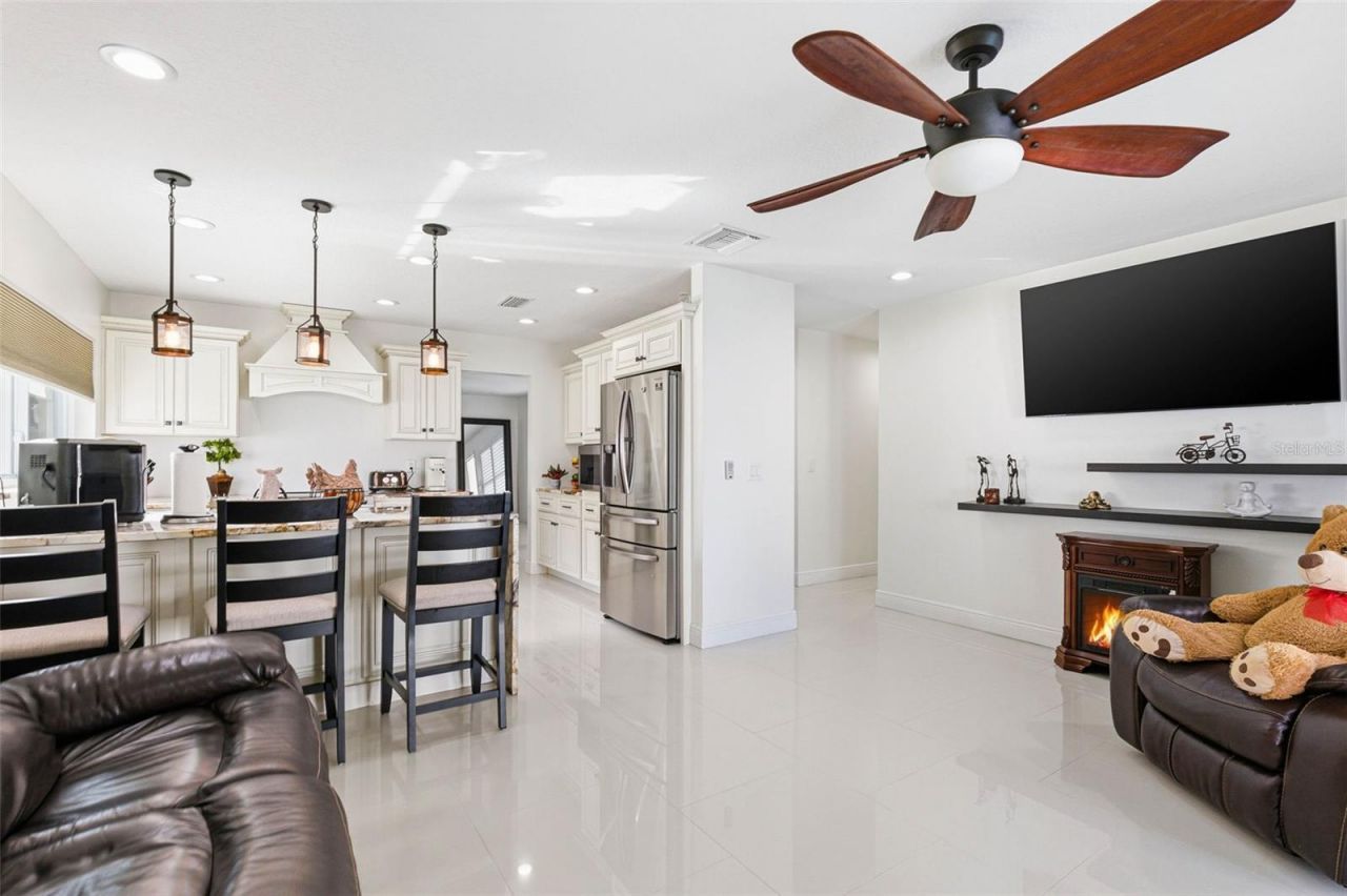 6415 Windwood Court, Tampa, FL 33634 Photo