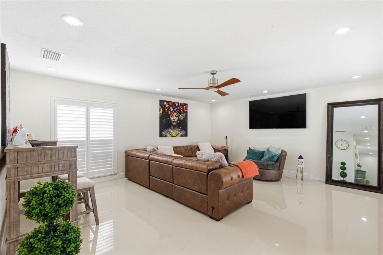 6415 Windwood Court, Tampa, FL 33634 Photo