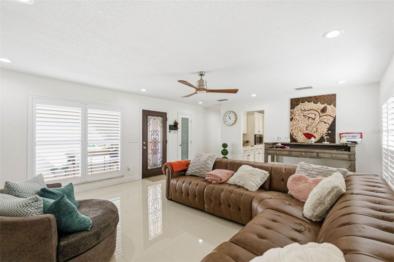 6415 Windwood Court, Tampa, FL 33634 Photo