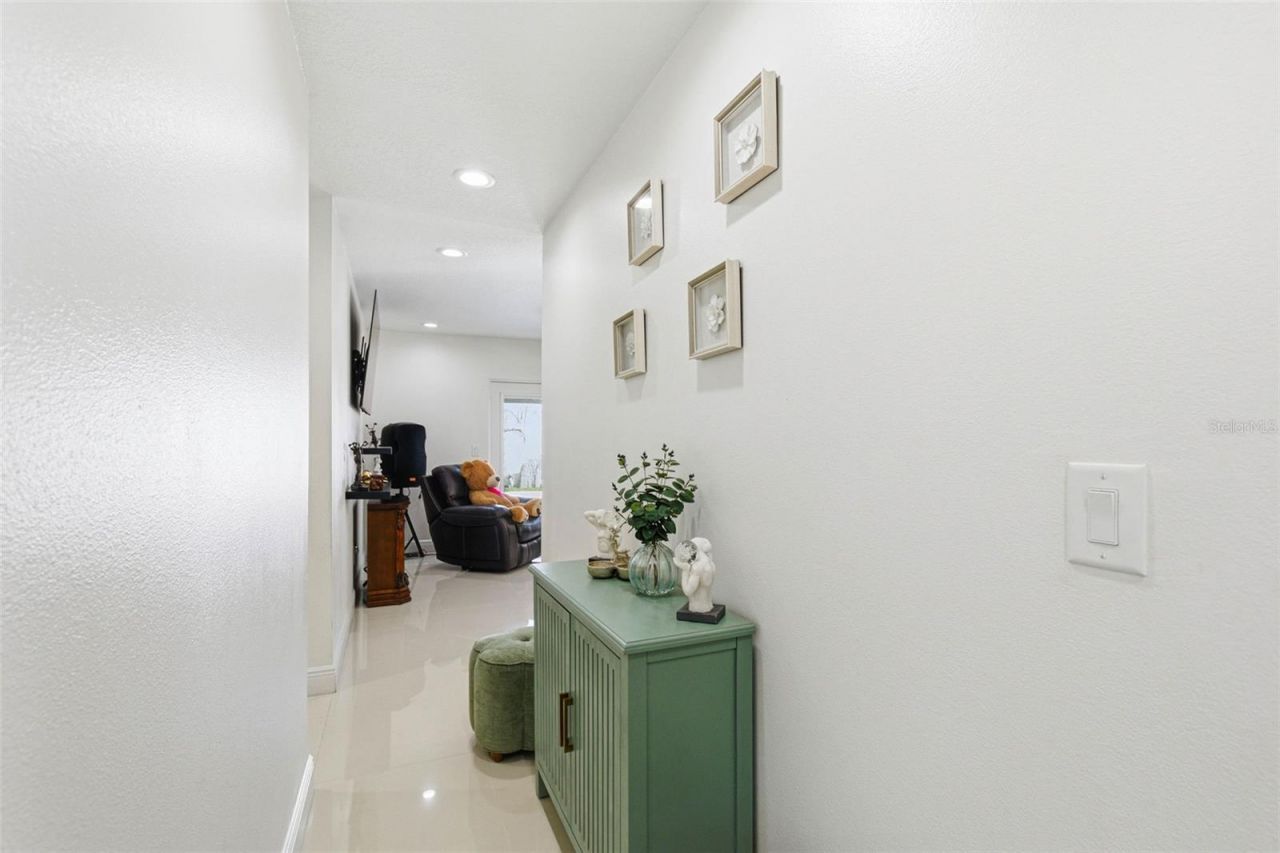 6415 Windwood Court, Tampa, FL 33634 Photo