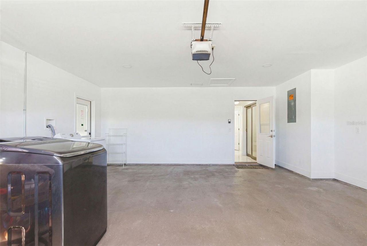 6415 Windwood Court, Tampa, FL 33634 Photo