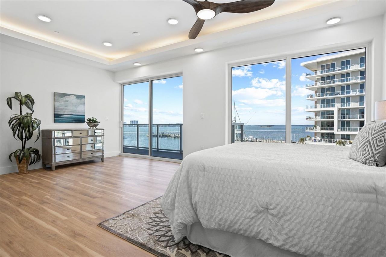 870 N Osceola Avenue, Clearwater, FL 33755 Photo