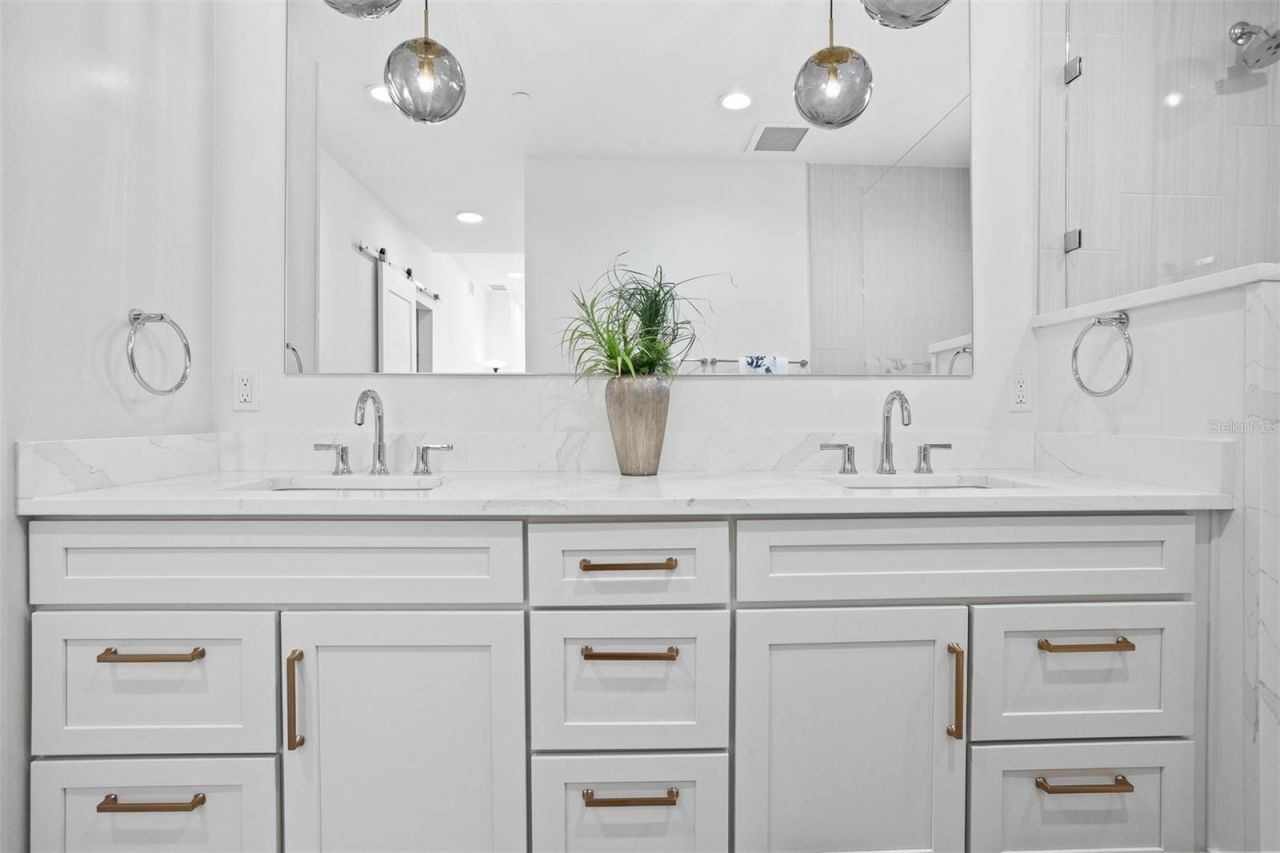 870 N Osceola Avenue, Clearwater, FL 33755 Photo