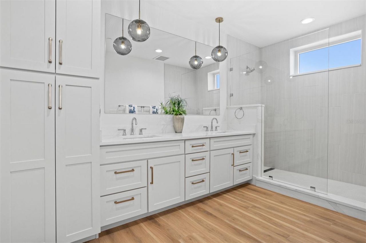 870 N Osceola Avenue, Clearwater, FL 33755 Photo