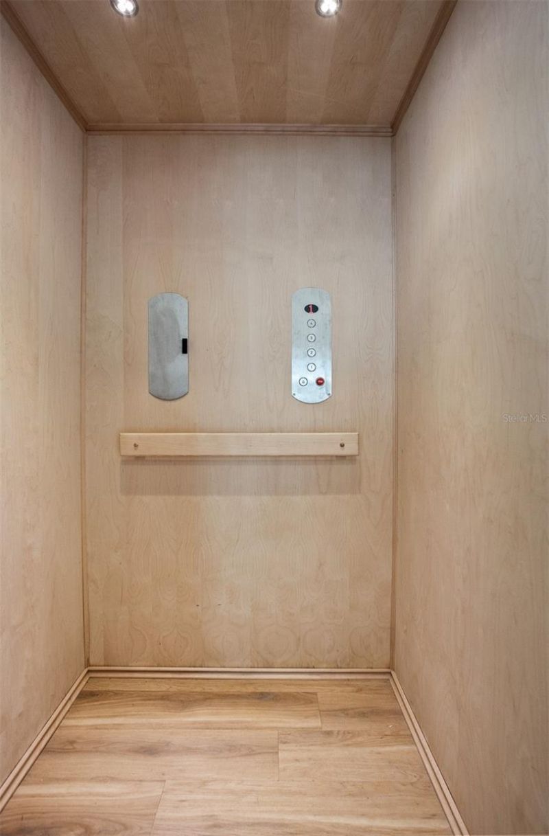 870 N Osceola Avenue, Clearwater, FL 33755 Photo