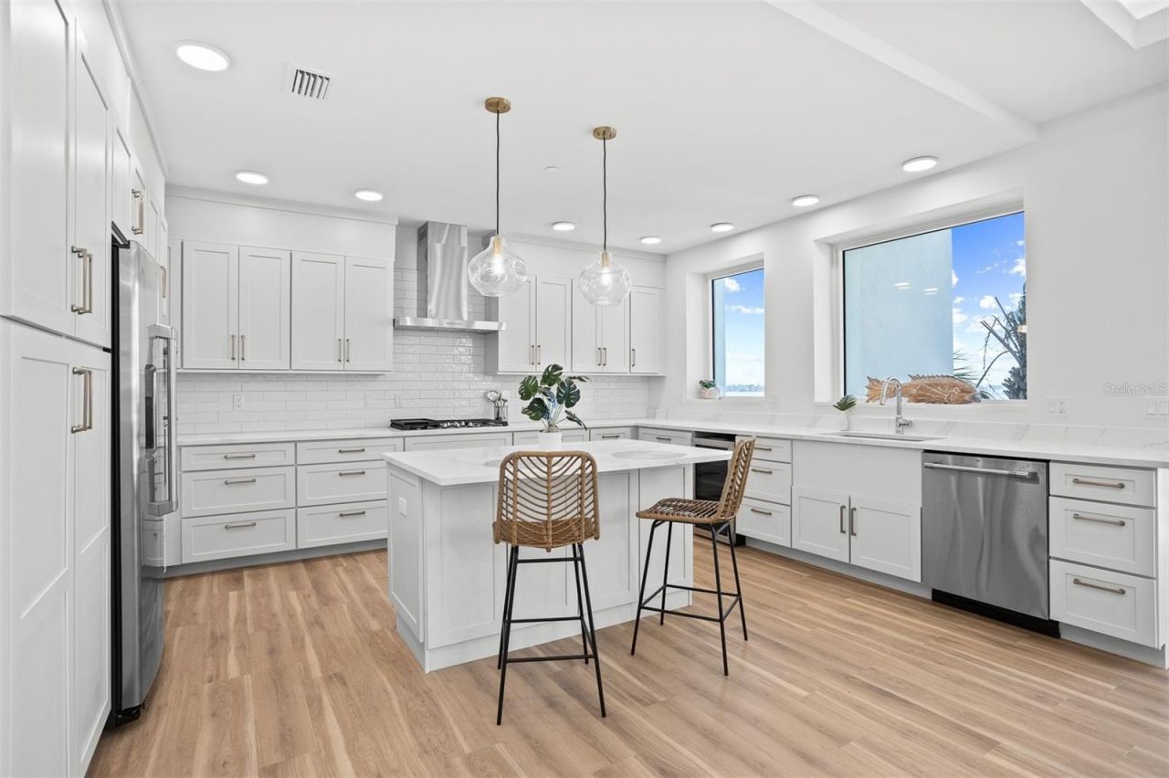 870 N Osceola Avenue, Clearwater, FL 33755 Photo