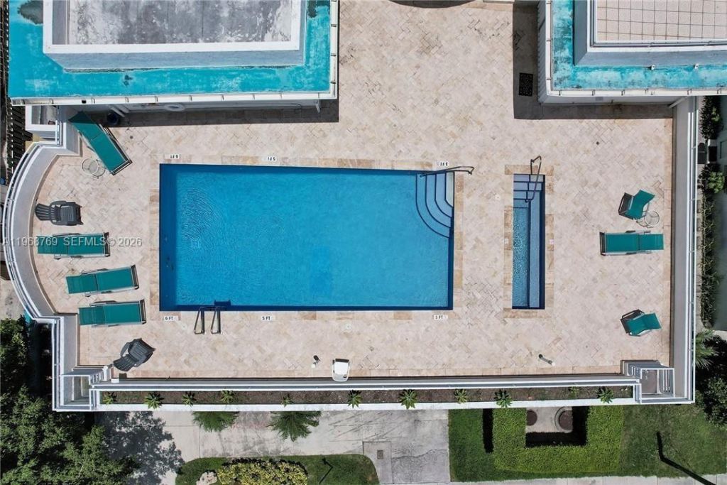 9156 Collins Ave , Unit 204, Surfside, FL 33154 Photo