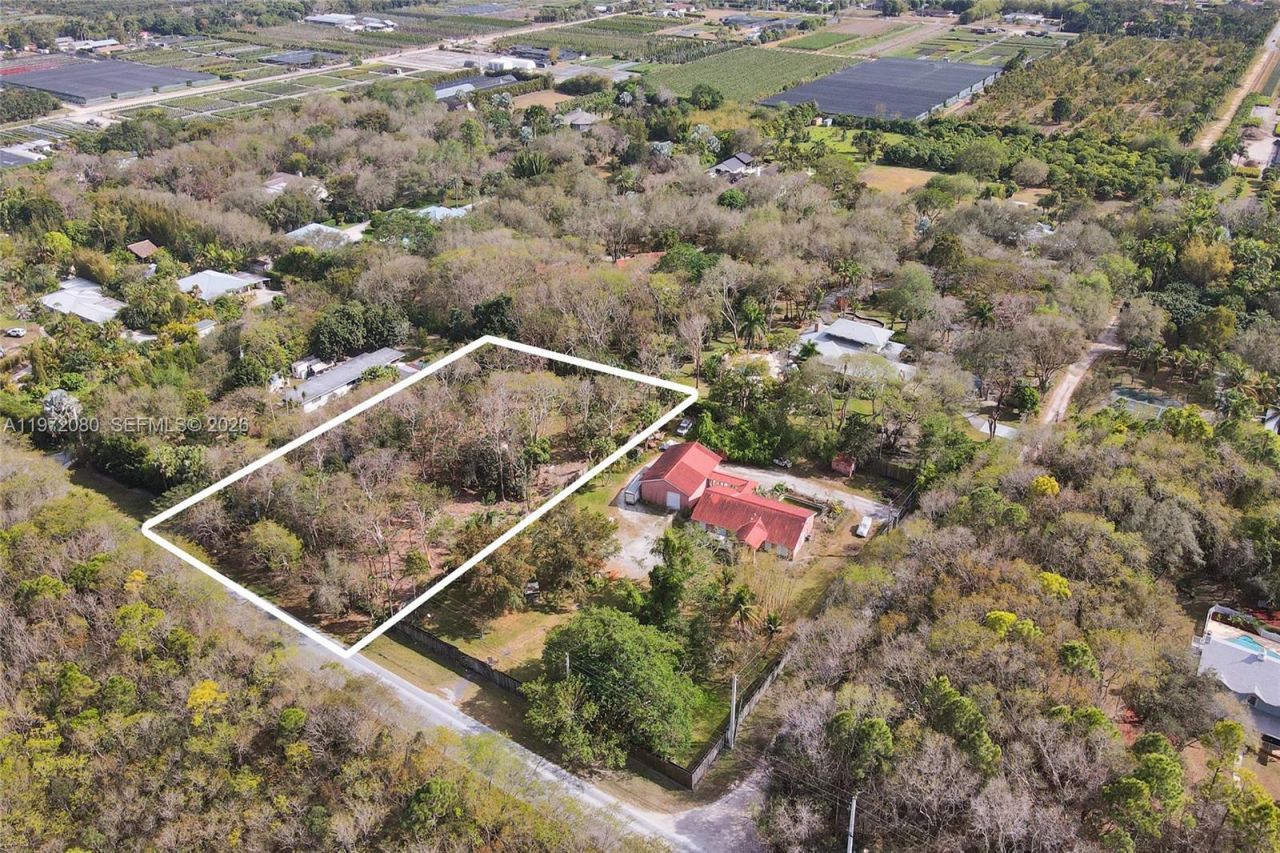 17150 SW 264th St , Miami, FL 33031 Photo