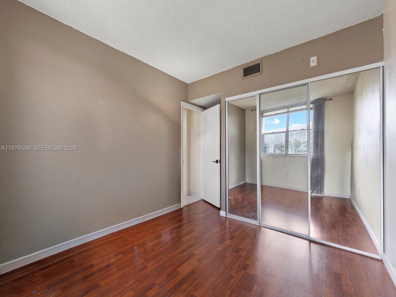 6701 NW 169th St, Unit B304, Hialeah, FL 33015 Photo