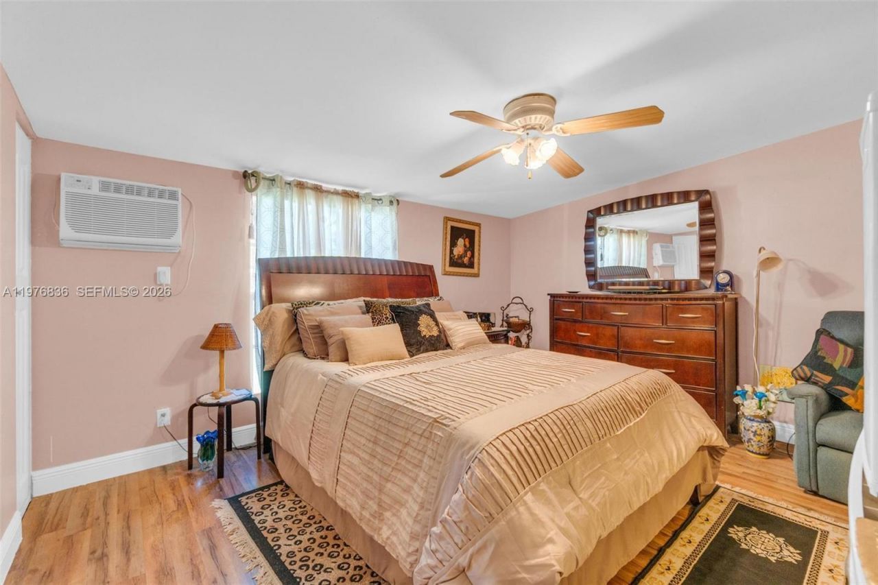 18201 SW 87th Ave , Palmetto Bay, FL 33157 Photo