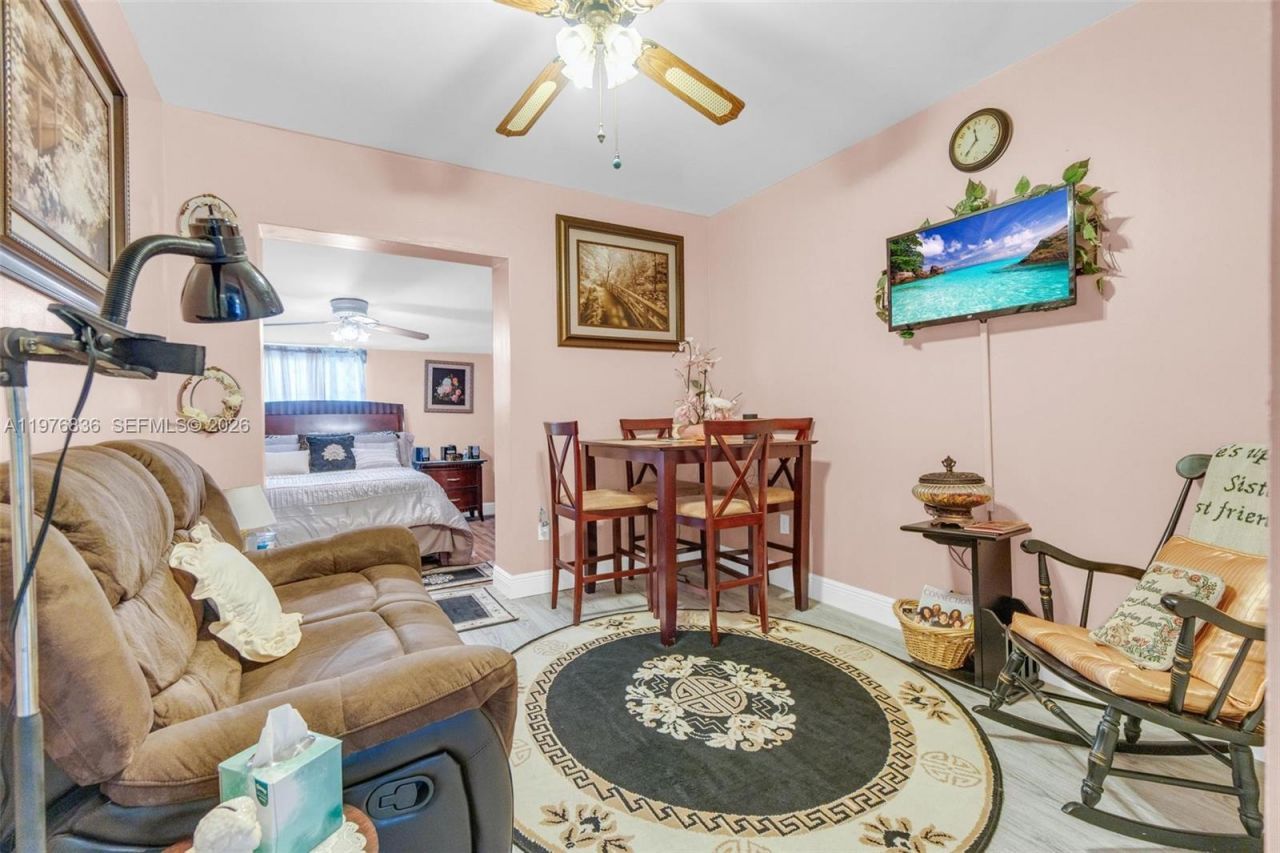 18201 SW 87th Ave , Palmetto Bay, FL 33157 Photo