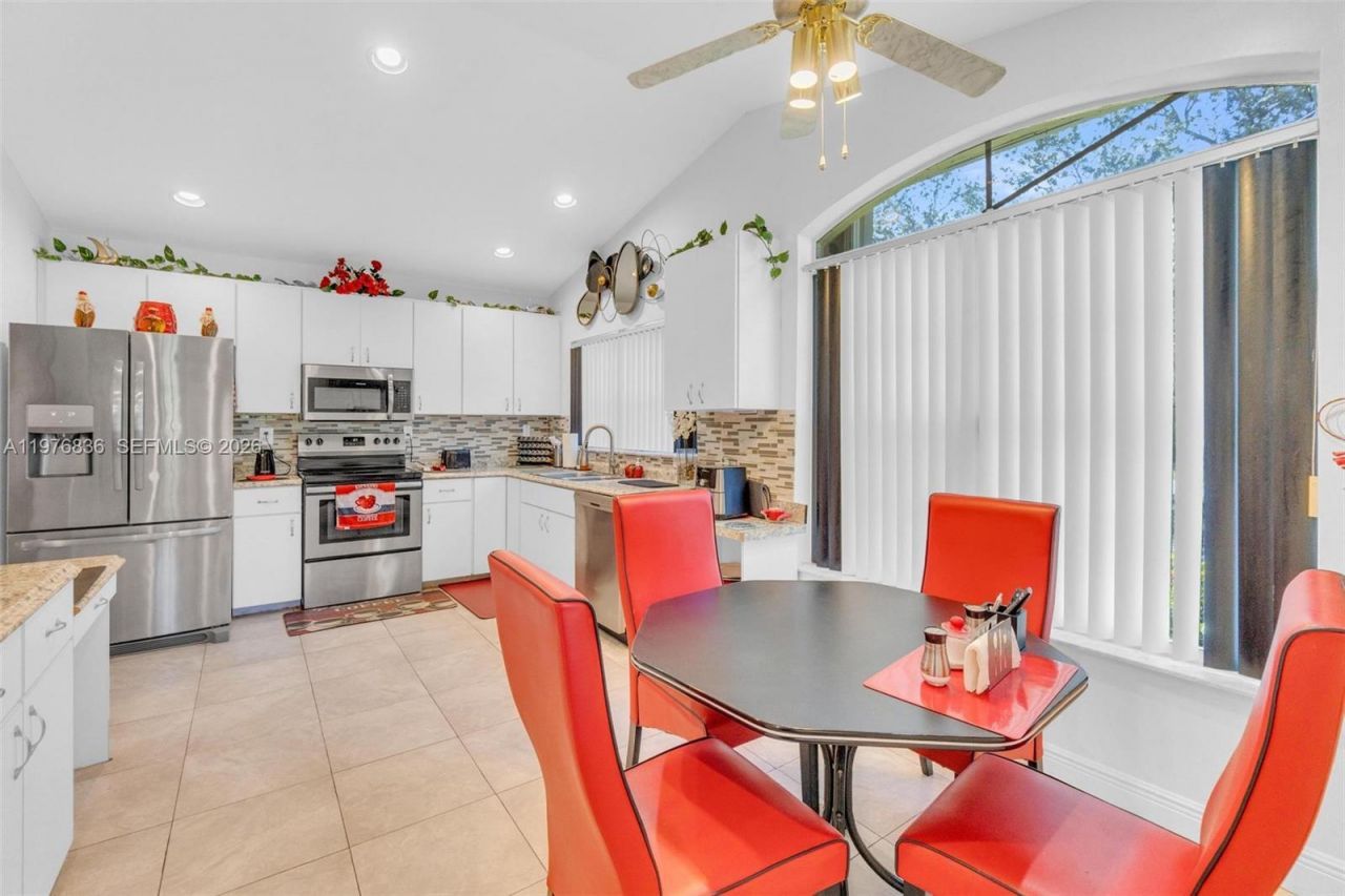 18201 SW 87th Ave , Palmetto Bay, FL 33157 Photo