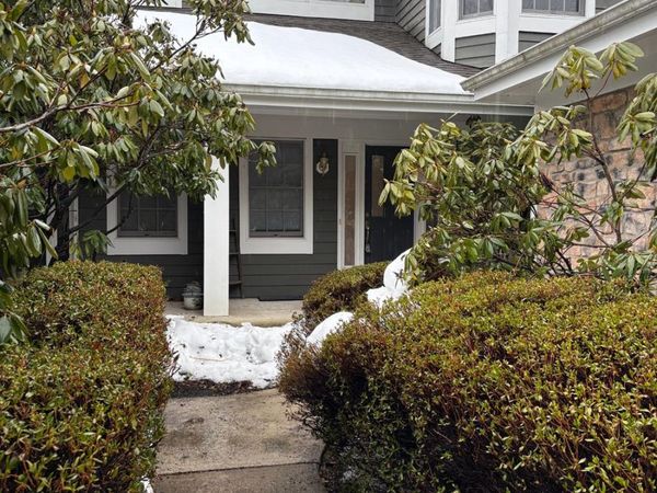 54 N Coriander Drive, South Brunswick, NJ 08540