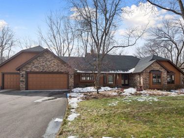 16787 Whittington Walk, Eden Prairie, MN 55346