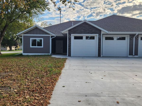 901 7th Ave SW, Pipestone, MN 56164